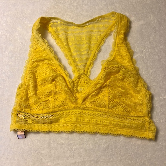 Victoria’s Secret NWT Racer Back Lace Bralette - Picture 2 of 7
